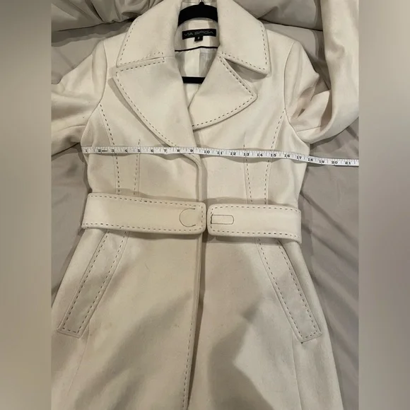 Women’s Via Spiga Peacoat, White Size 6 - Picture 14 of 16
